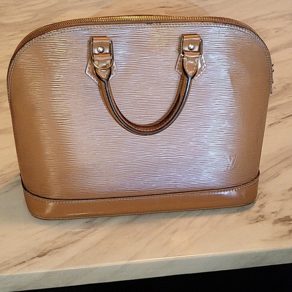 Louis Vuitton epi alma cannelle silver hardware - Picture 15 of 16